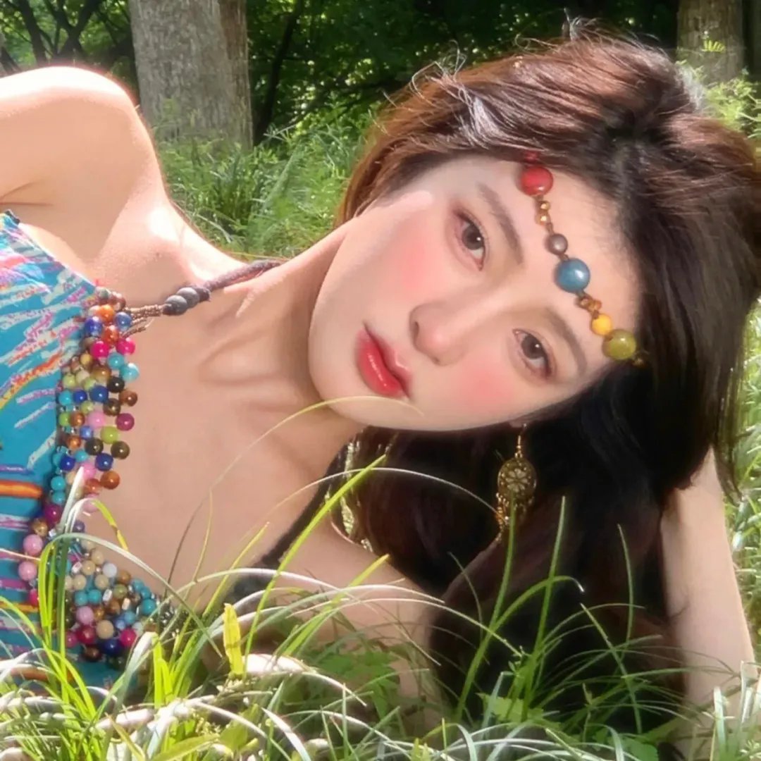 女魔头死后成了修真派团宠